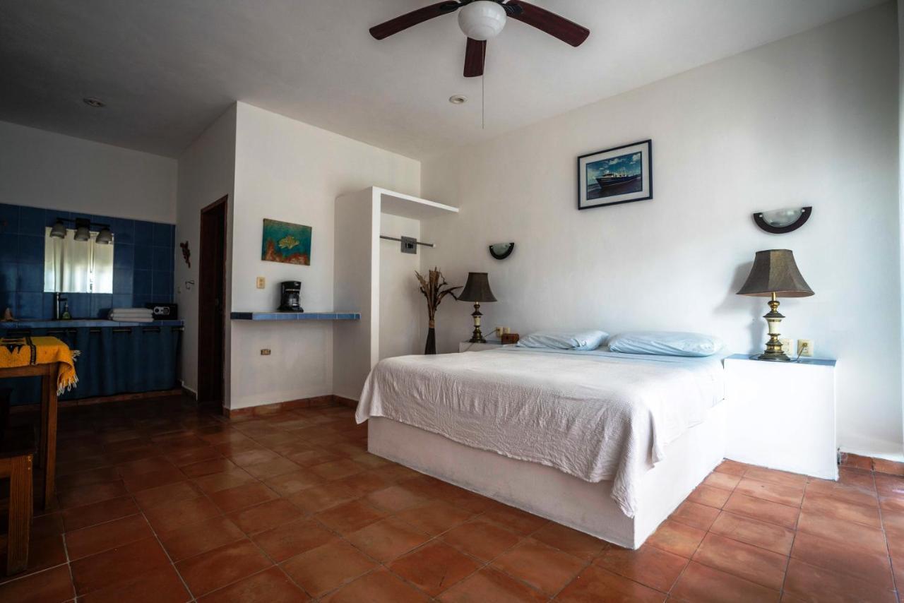 Hotel Boutique Skulls Landing Исла-Мухерес Экстерьер фото